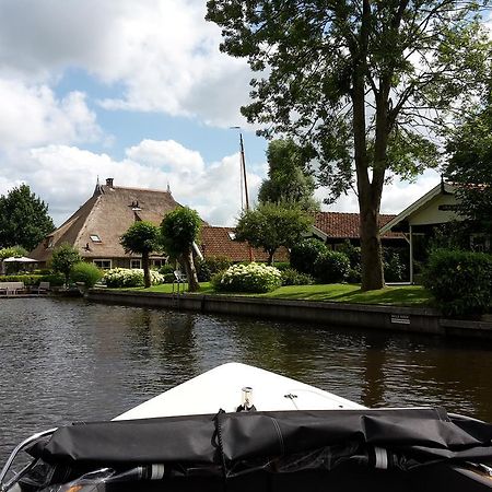 D'Oude Herbergh, Vakantiehuizen Aan Het Water Terherne Exterior photo